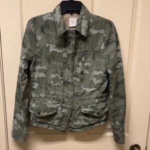 GAP Green Camouflage Jacket size Small